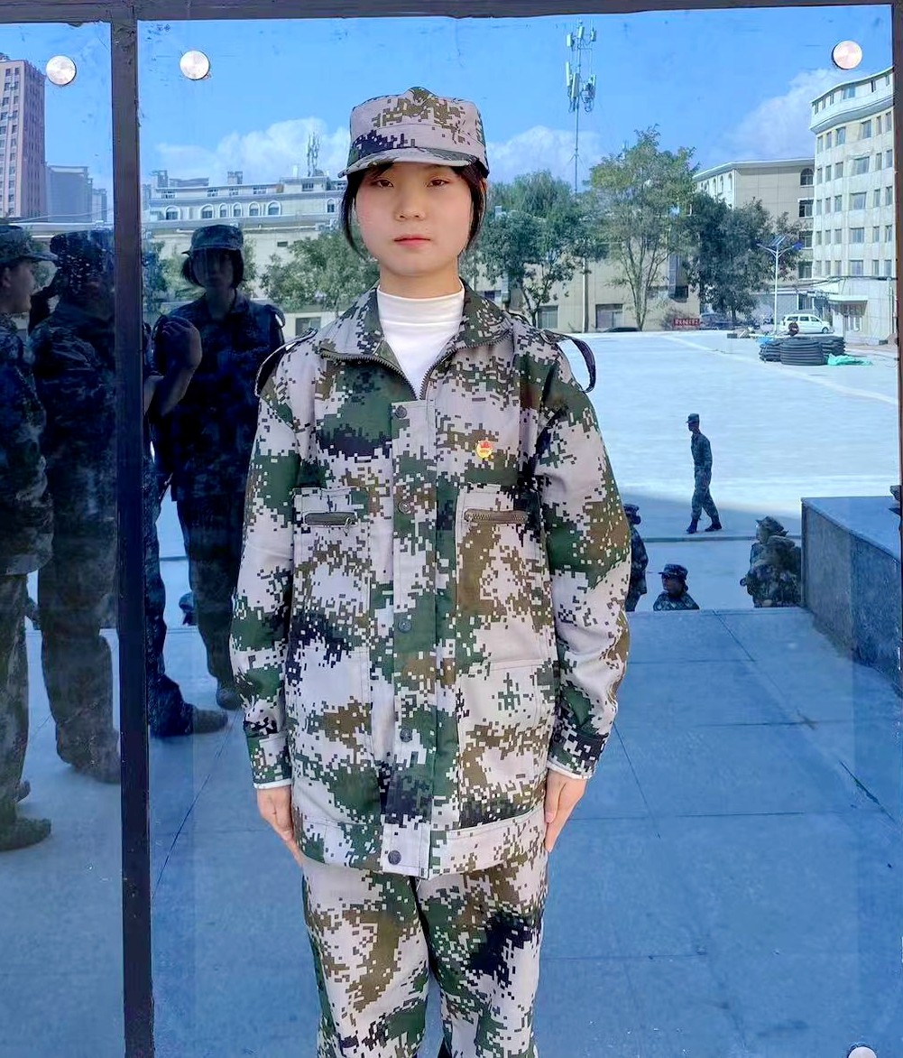 1696656027884768.jpg 1.jpg