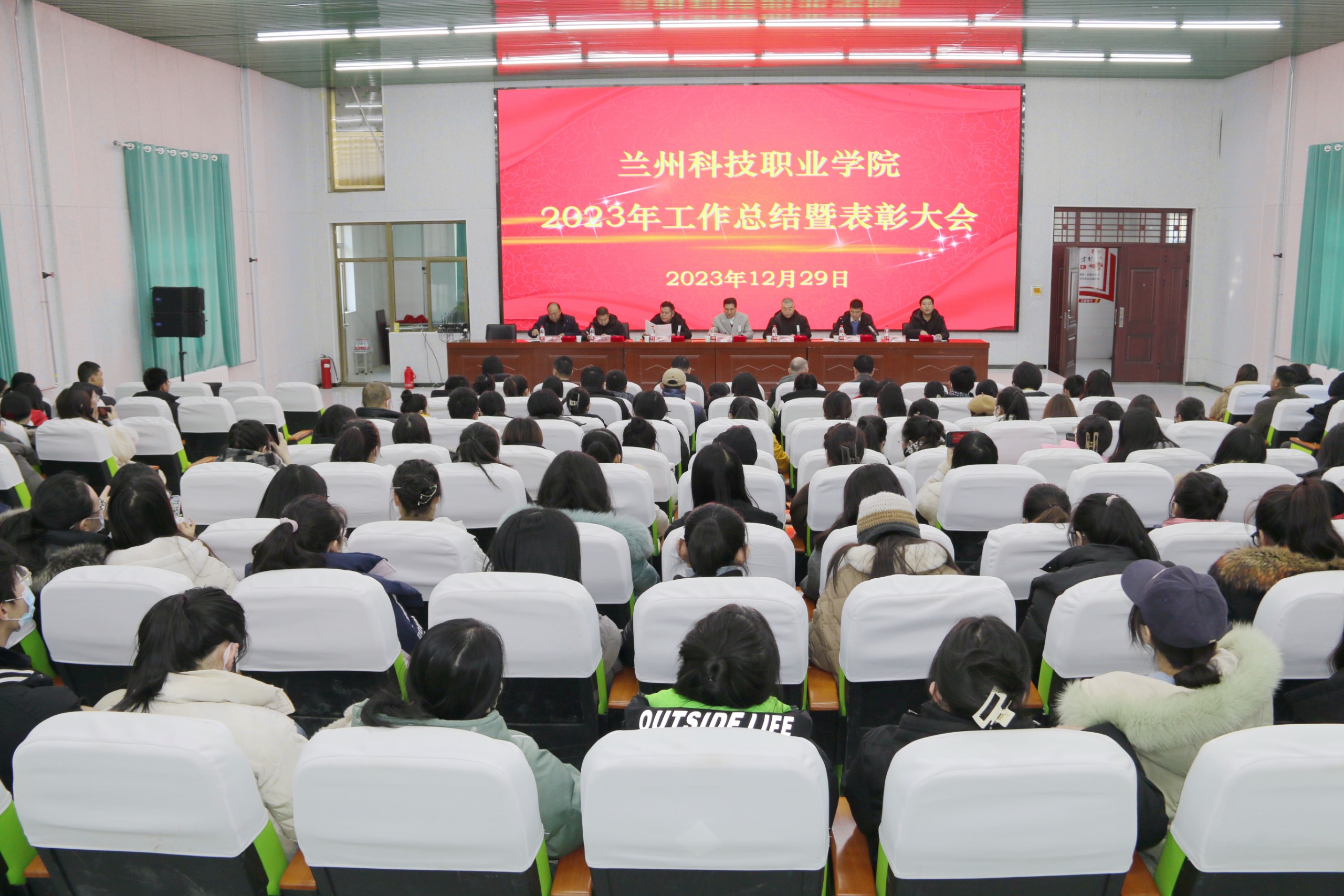 1703844332331521.jpg 1703844332331521.jpg