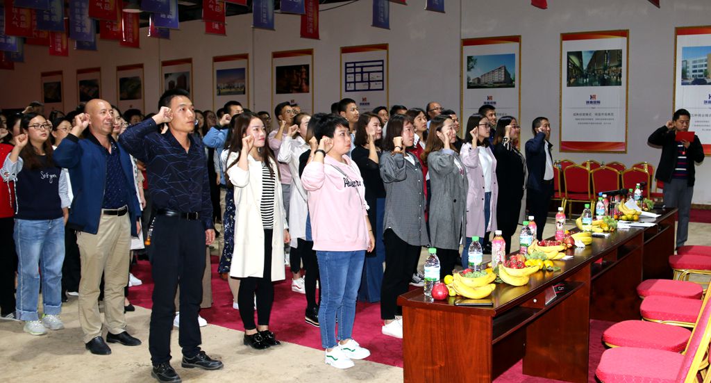 1536570694805407.jpg 学院隆重庆祝第三十四个教师节3.jpg