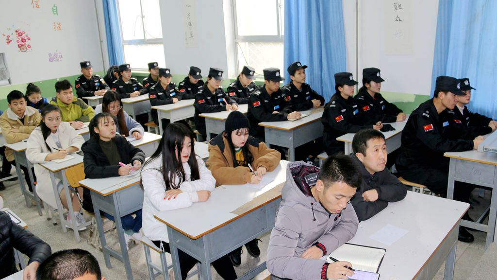 1543337541.jpg 打赢今冬明春火灾防控战 确保学院消防安全无事故2.jpg