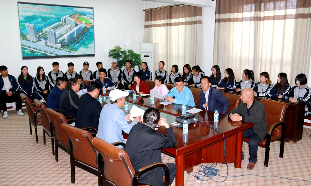 1558508667.jpg ballBET贝博BB艾弗森积极备战甘肃省第四届大学生运动会.jpg